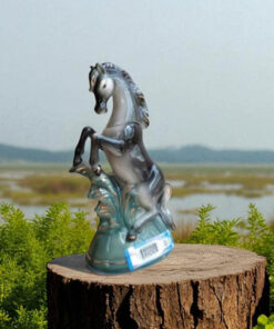 ruou-hinh-con-ngua-su-Nga-2026