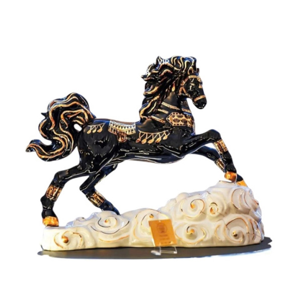 Bình rượu con ngựa Doha sứ Long Mã Royal Darius XO