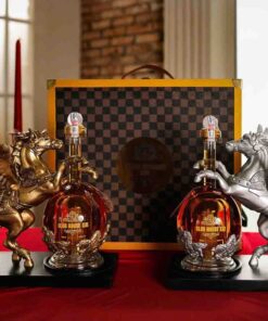 Rượu con ngựa Thần Pegasus (ngựa cánh)